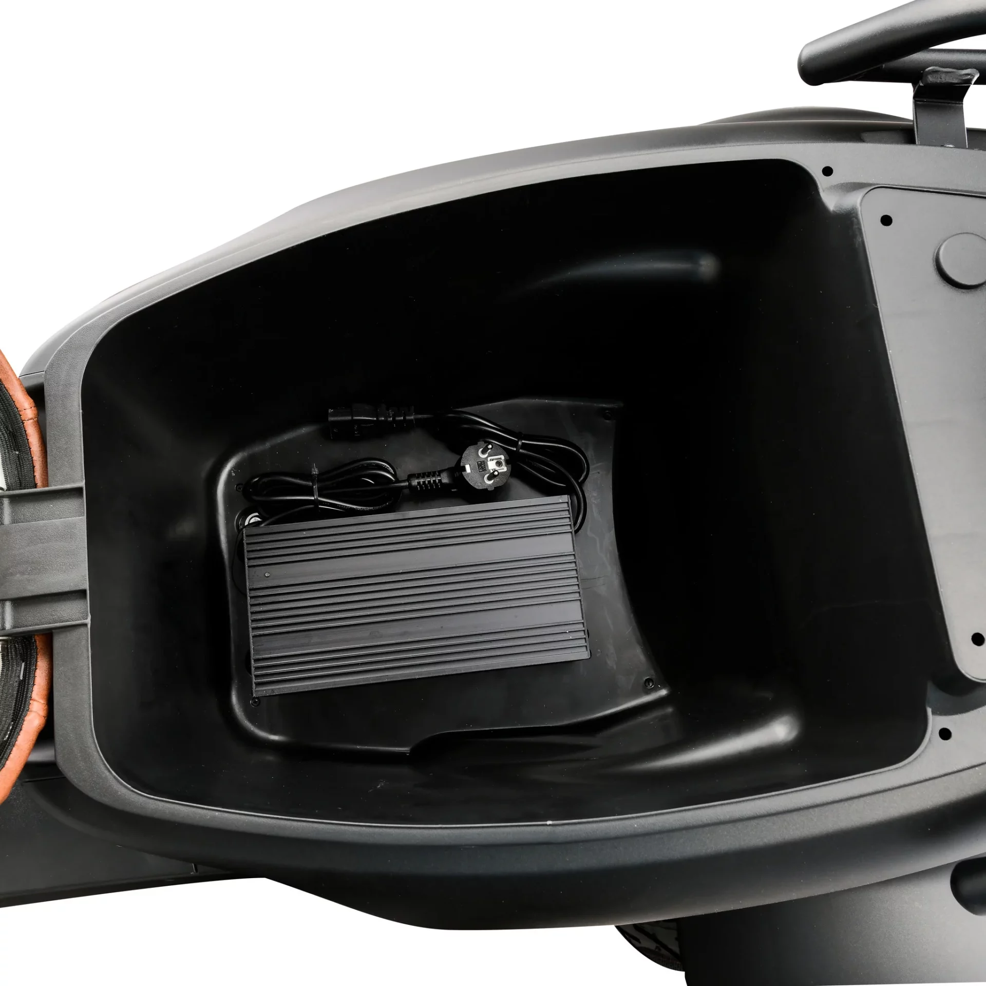 Scootmobiel Iva TR3 bagageruimte